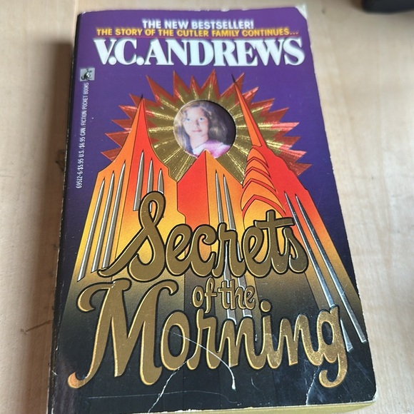 VC Andrews Dawn & Secrets of the Morning Book Set - Picture 5 of 7